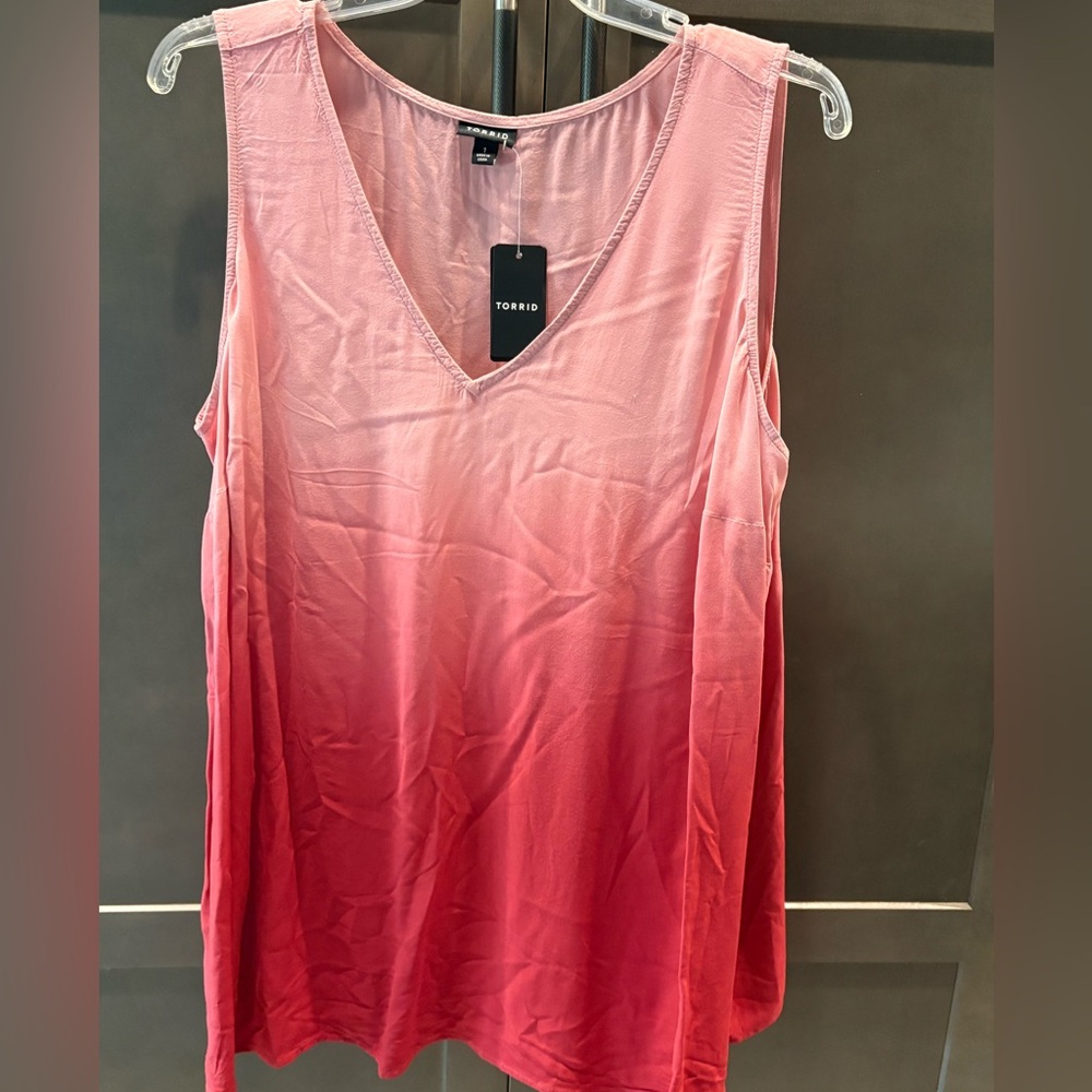 NWT Torrid Ombré Sleeveless V-Neck Blouse, Tank, Top, 1/14-16